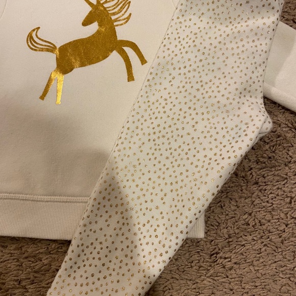 NEW Cream Sweater with Gold Unicorn & Fleece pants - Picture 14 of 16